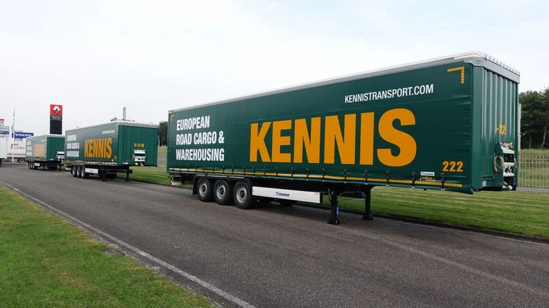 Projecten Hertoghs Carrosserieën Kennis neemt 4 Krone trailers in